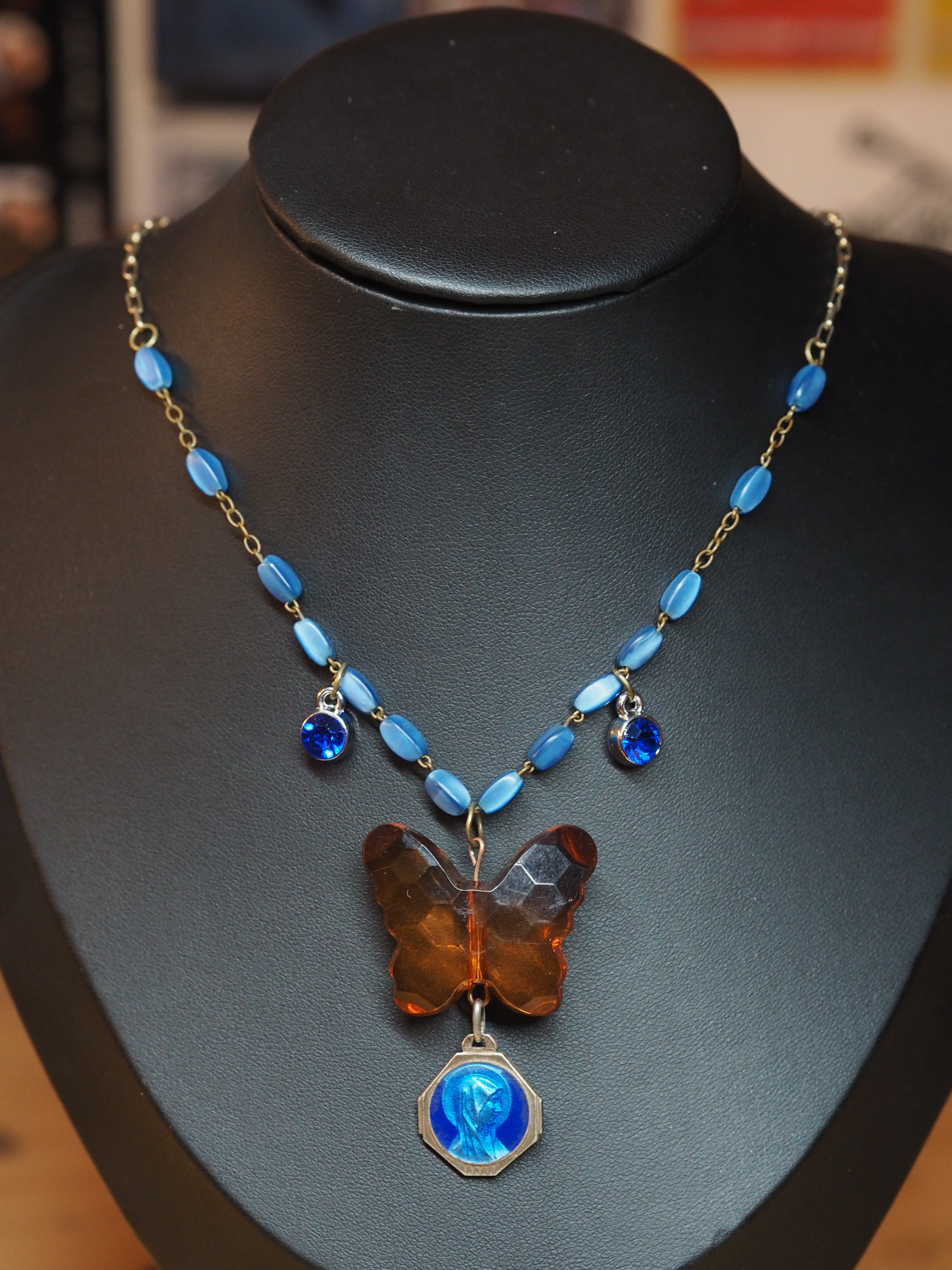 Papillon Topaze